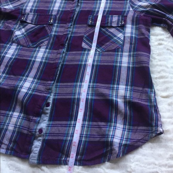 Plaid button up shirt - Picture 3 of 5